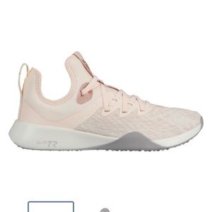 Nike Womens Foundation Elite TR Size 8.5